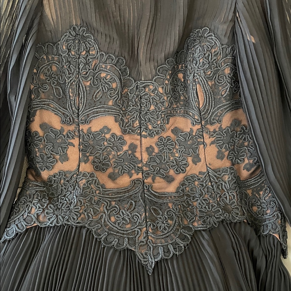 Travilla I.Magnin Vtg.Elegant Black Pleated Dress with Lace Detail Bodice - Picture 16 of 16